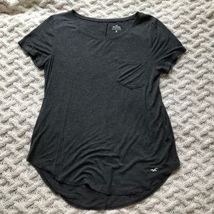 hollister must-have tee